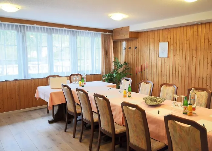 Alfa Superieur - Leukerbad-therme Szálloda 3*